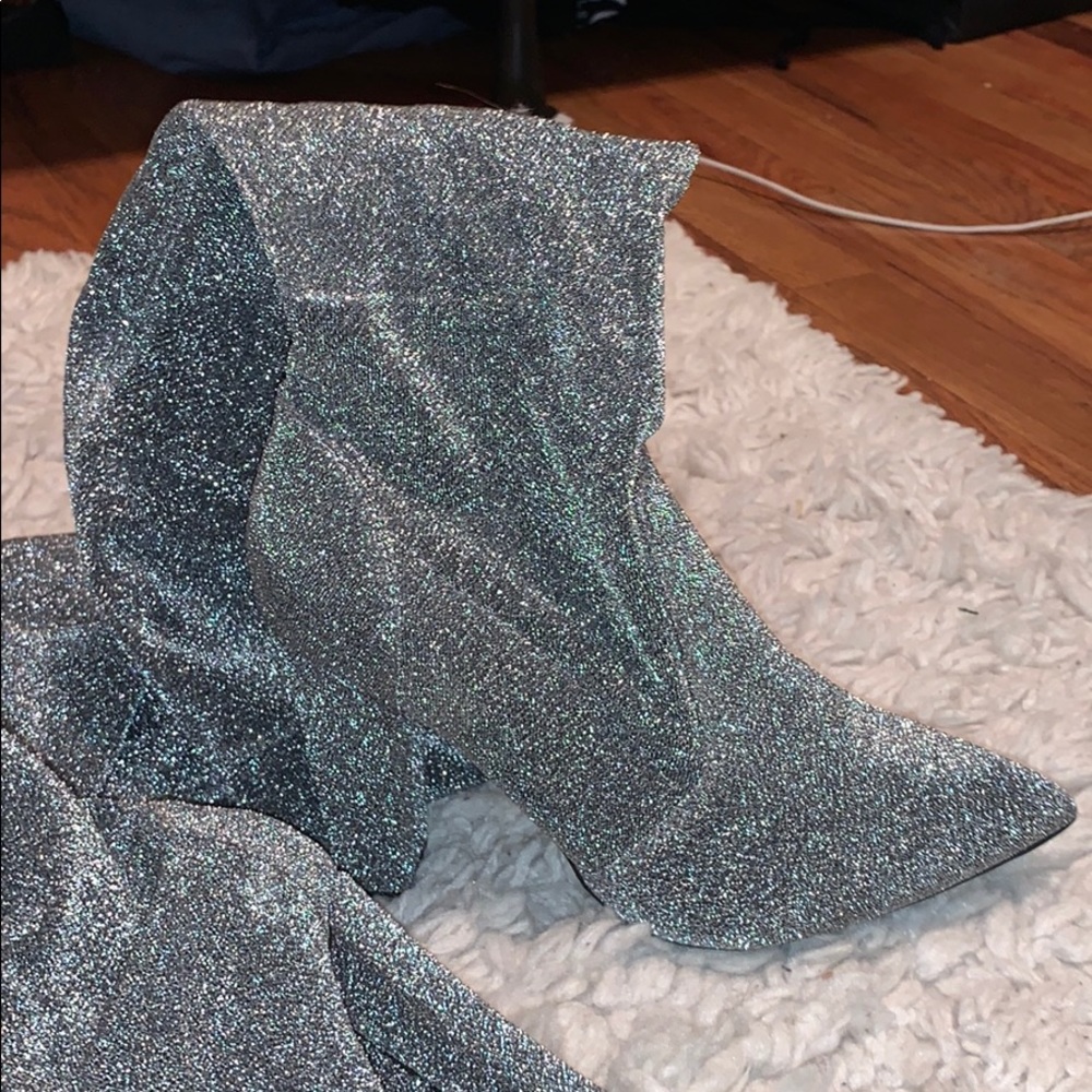 Over knee sparkly boot